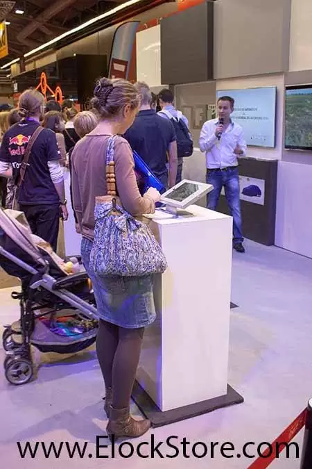Antivol et pied ipad ElockStore au salon de l auto  Elocstore