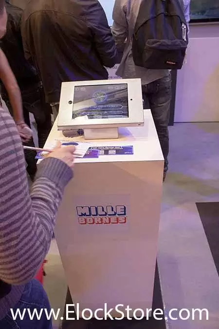 Antivol et pied ipad ElockStore au salon de l auto  Elocstore