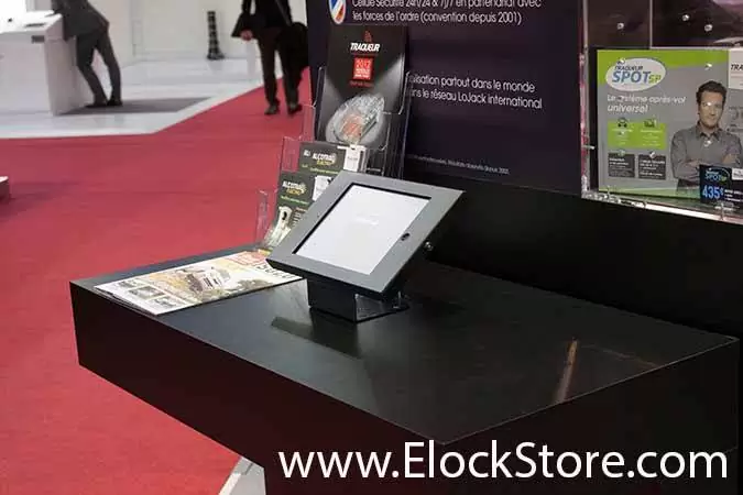 Antivol et pied ipad ElockStore au salon de l auto  Elocstore